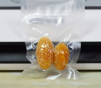 紋路真空袋和光面真空袋有什么區(qū)別？哪個(gè)貴？
